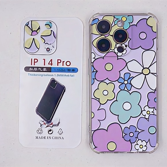 Groovy Vibes: Flower Daisy Floral iPhone 14 Pro Case for the Retro-Chic Woman - Picture 2 of 4